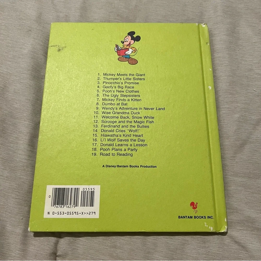 Vintage 1986 Disney‎ Li’l Wolf Saves the Day Book Fun-to-Read Vol 16